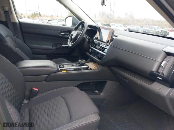 2022 Nissan Pathfinder SV with VIN 5N1DR3BC5NC256913, listed as a IAAI auction lot 41815519 with 34,878 mi miles. Bid and sale history available at carsss.com. Image 5.