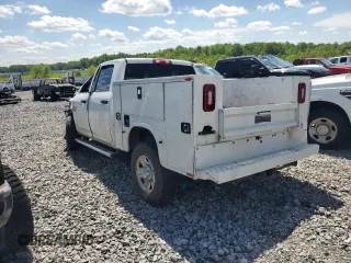2018 Ram 2500 Tradesman z VIN 3C6UR5CL2JG257630, wystawiony jako Copart lot #54224105 z przebiegiem Nie podano mil oraz Szkoda całkowita • Salvage title. Historia ofert i sprzedaży dostępna na DreamBid. Obrazek 2.