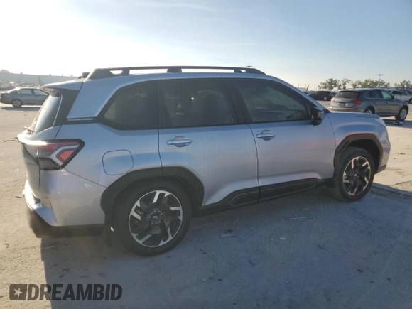 2025 Subaru Forester Limited with VIN JF2SLDRC2SH444541, listed as a Copart auction lot 49526075 with 3,286 mi miles and Salvage Title. Bid and sale history available at carsss.com. Image 3.