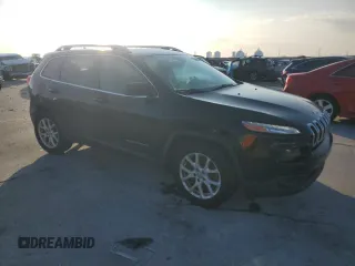 2017 Jeep Cherokee Latitude with VIN 1C4PJLCB3HW514461, listed as a Copart auction lot 55848785 with 50,768 mi miles and Salvage title. Bid and sale history available at DreamBid. Image 4.