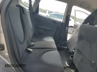 2007 Honda Fit z VIN JHMGD38477S043937, wystawiony jako Copart lot #58495495 z przebiegiem 101 800 mil mil oraz Szkoda całkowita • Salvage title. Historia ofert i sprzedaży dostępna na DreamBid. Obrazek 10.