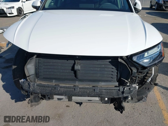 2021 Audi Q5 Premium z VIN WA1AAAFY1M2133438, wystawiony jako IAAI lot #42684944 z przebiegiem 35 794 mil mil oraz . Historia ofert i sprzedaży dostępna na DreamBid. Obrazek 6.