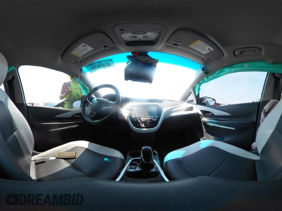 2021 Chevrolet Bolt EV Premier z VIN 1G1FZ6S01M4106836, wystawiony jako IAAI lot #42438764 z przebiegiem 27 894 mil mil oraz . Historia ofert i sprzedaży dostępna na DreamBid. Obrazek 18.