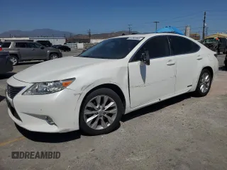 2014 Lexus ES 300h with VIN JTHBW1GGXE2052018, listed as a Copart auction lot 57263865 with 220,989 mi miles and Salvage title. Bid and sale history available at DreamBid. Image 1.