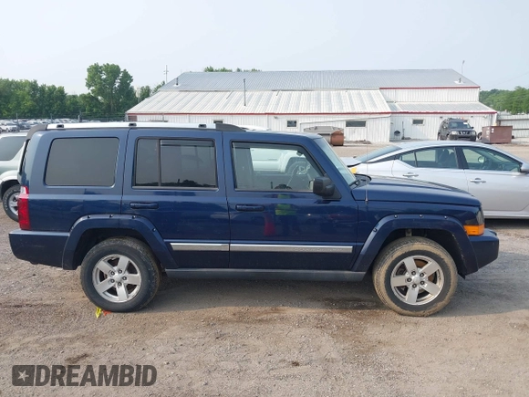 2006 Jeep Commander Limited z VIN 1J8HG58N46C105779, wystawiony jako IAAI lot #42470091 z przebiegiem 187 477 mil mil oraz . Historia ofert i sprzedaży dostępna na DreamBid. Obrazek 12.