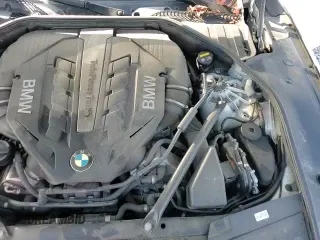 2015 BMW 7 Series 750Li xDrive with VIN WBAYF8C59FD655229, listed as a Copart auction lot 85693014 with 103,136 mi miles and Salvage title. Bid and sale history available at DreamBid. Image 15.