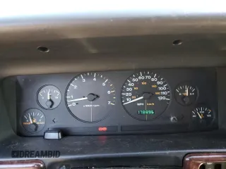 1998 Jeep Grand Cherokee Limited z VIN 1J4GZ88Z1WC231772, wystawiony jako Copart lot #55697775 z przebiegiem 178 896 mil mil oraz Czysty tytuł • Clean title. Historia ofert i sprzedaży dostępna na DreamBid. Obrazek 9.