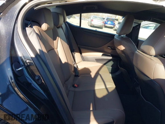 2024 Lexus ES with VIN 58ADZ1B17RU174919, listed as a IAAI auction lot 41618146 with 2,993 mi miles. Bid and sale history available at carsss.com. Image 8.