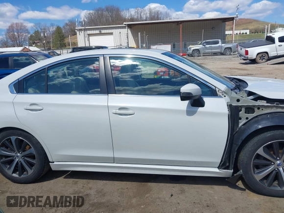 2015 Subaru Legacy 2.5i Limited with VIN 4S3BNAL65F3007047, listed as a IAAI auction lot 41903660 with 170,427 mi miles. Bid and sale history available at carsss.com. Image 14.