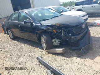 2011 Toyota Camry LE z VIN 4T1BF3EK9BU156399, wystawiony jako IAAI lot #42023648 z przebiegiem 232 553 mil mil oraz . Historia ofert i sprzedaży dostępna na DreamBid. Obrazek 1.