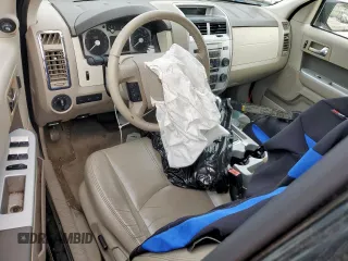 2011 Mercury Mariner Premier с VIN 4M2CN8H7XBKJ02387, выставлен на аукционе Copart как лот 58863855 с пробегом 188 064 миль миль и Списание • Salvage title. История ставок и продаж доступна на DreamBid. Изображение 8.