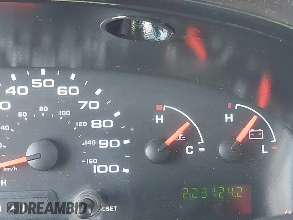 2008 Ford Econoline Cargo Commercial with VIN 1FTNE14L28DA37539, listed as a IAAI auction lot 42444552 with 223,124 mi miles and . Bid and sale history available at DreamBid. Image 15.