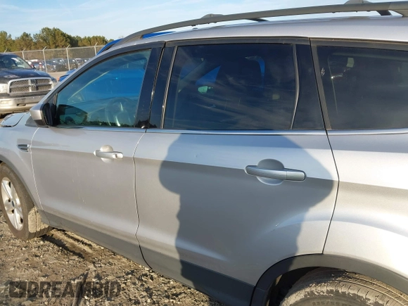 2014 Ford Escape SE with VIN 1FMCU9G96EUC53975, listed as a IAAI auction lot 41342661 with 128,594 mi miles. Bid and sale history available at carsss.com. Image 14.