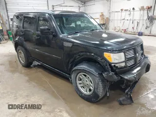 2008 Dodge Nitro R/T z VIN 1D8GU58628W249838, wystawiony jako IAAI lot #41905362 z przebiegiem 196 076 mil mil oraz . Historia ofert i sprzedaży dostępna na DreamBid. Obrazek 1.