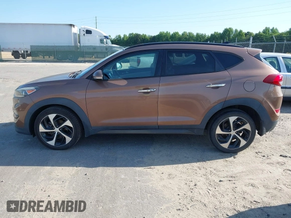 2016 Hyundai Tucson Limited z VIN KM8J33A20GU058654, wystawiony jako IAAI lot #42315680 z przebiegiem 143 866 mil mil oraz . Historia ofert i sprzedaży dostępna na DreamBid. Obrazek 15.