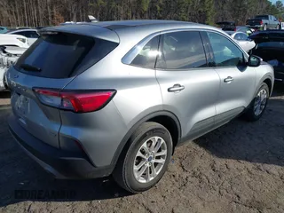 2021 Ford Escape SE Hybrid z VIN 1FMCU0BZXMUB18032, wystawiony jako IAAI lot #41481800 z przebiegiem 34 702 mil mil oraz . Historia ofert i sprzedaży dostępna na DreamBid. Obrazek 4.