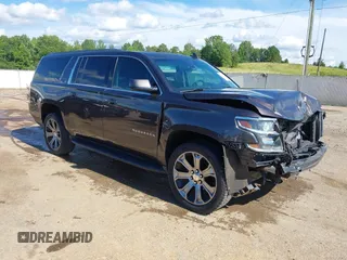 2017 Chevrolet Suburban LT z VIN 1GNSCHKC0HR306166, wystawiony jako IAAI lot #42392308 z przebiegiem 194 185 mil mil oraz . Historia ofert i sprzedaży dostępna na DreamBid. Obrazek 1.