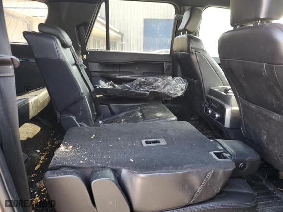 2018 Ford Expedition Max XLT with VIN 1FMJK1JT7JEA30061, listed as a Copart auction lot 48058575 with 99,189 mi miles and Salvage Title. Bid and sale history available at carsss.com. Image 10.