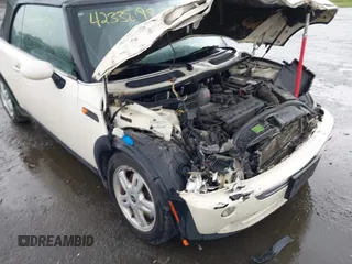 2008 MINI Convertible с VIN WMWRF33538TF68199, выставлен на аукционе IAAI как лот 42338198 с пробегом 66 793 миль миль и . История ставок и продаж доступна на DreamBid. Изображение 6.