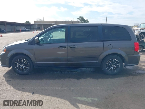 2017 Dodge Grand Caravan SE with VIN 2C4RDGBG7HR645910, listed as a IAAI auction lot 41654177 with 132,016 mi miles and . Bid and sale history available at DreamBid. Image 14.