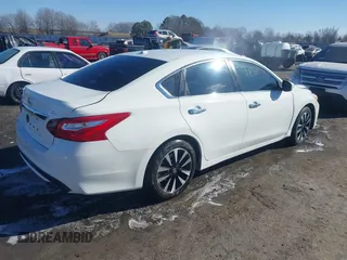 2018 Nissan Altima S with VIN 1N4AL3AP9JC181033, listed as a IAAI auction lot 41400570 with 198,928 mi miles and . Bid and sale history available at carsss.com. Image 4.