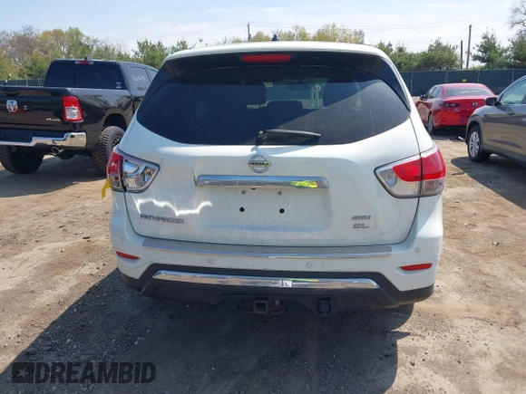2014 Nissan Pathfinder SV with VIN 5N1AR2MM7EC703101, listed as a IAAI auction lot 42221242 with 178,237 mi miles and . Bid and sale history available at DreamBid. Image 16.