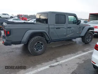 2022 Jeep Gladiator Mojave z VIN 1C6JJTEG8NL130971, wystawiony jako IAAI lot #41163074 z przebiegiem 47 142 mil mil oraz . Historia ofert i sprzedaży dostępna na DreamBid. Obrazek 14.