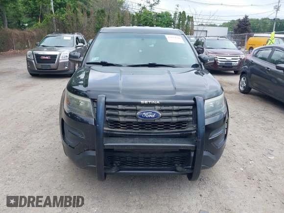 2017 Ford Police Interceptor Utility z VIN 1FM5K8AR8HGA37503, wystawiony jako IAAI lot #42414520 z przebiegiem 107 551 mil mil oraz . Historia ofert i sprzedaży dostępna na DreamBid. Obrazek 12.