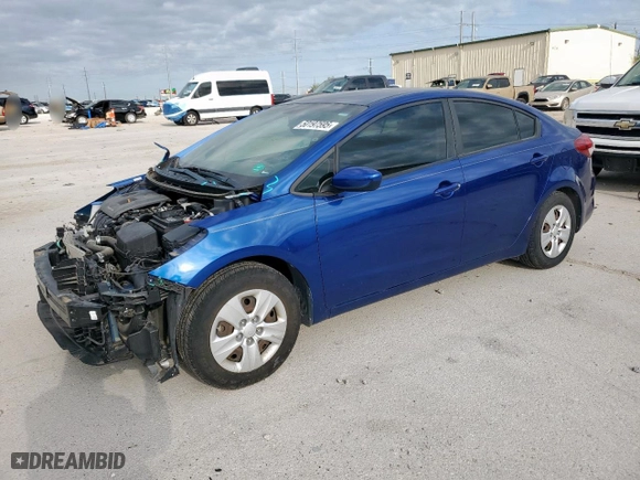 2018 Kia Forte LX with VIN 3KPFK4A76JE189026, listed as a Copart auction lot 50197595 with 32,855 mi miles and Salvage Title. Bid and sale history available at carsss.com. Image 1.