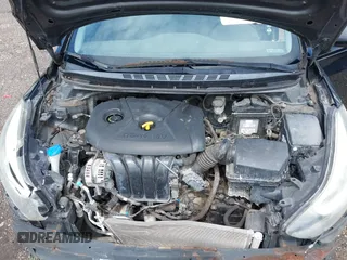 2016 Hyundai Elantra SE z VIN 5NPDH4AE9GH719899, wystawiony jako IAAI lot #42430799 z przebiegiem 150 231 mil mil oraz . Historia ofert i sprzedaży dostępna na DreamBid. Obrazek 10.