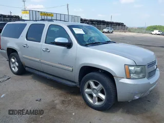 2007 Chevrolet Suburban LTZ with VIN 1GNFK16307J402978, listed as a IAAI auction lot 42834121 with 284,000 mi miles and . Bid and sale history available at DreamBid. Image 1.