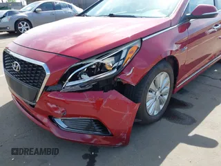 2016 Hyundai Sonata Hybrid SE with VIN KMHE24L18GA026079, listed as a IAAI auction lot 42051741 with 116,076 mi miles. Bid and sale history available at carsss.com. Image 6.