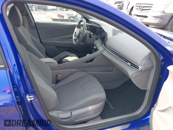 2024 Hyundai Elantra SEL with VIN KMHLM4DG2RU809713, listed as a IAAI auction lot 41998632 with 8,185 mi miles and . Bid and sale history available at DreamBid. Image 5.
