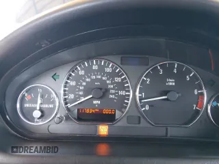 2002 BMW Z3 2.5 z VIN 4USCN33432LM06882, wystawiony jako Copart lot #57186805 z przebiegiem 117 834 mil mil oraz Czysty tytuł • Clean title. Historia ofert i sprzedaży dostępna na DreamBid. Obrazek 9.