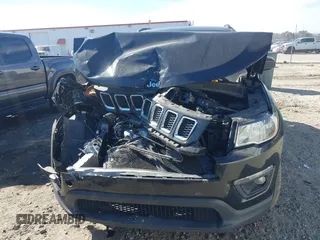 2018 Jeep Compass Latitude with VIN 3C4NJCBB3JT462706, listed as a IAAI auction lot 41680742 with 89,105 mi miles. Bid and sale history available at carsss.com. Image 12.