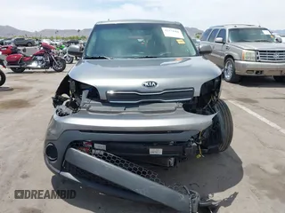 2017 Kia Soul z VIN KNDJN2A21H7503945, wystawiony jako IAAI lot #42374466 z przebiegiem 47 814 mil mil oraz . Historia ofert i sprzedaży dostępna na DreamBid. Obrazek 13.