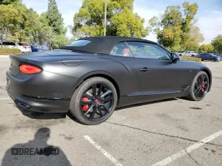 2020 Bentley Continental GT GT V8 z VIN SCBDG4ZGXLC081356, wystawiony jako Copart lot #80580064 z przebiegiem 6 374 mil mil oraz Czysty tytuł • Clean title. Historia ofert i sprzedaży dostępna na DreamBid. Obrazek 3.