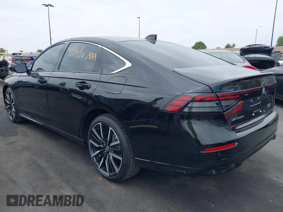 2025 Honda Accord Touring with VIN 1HGCY2F82SA033286, listed as a IAAI auction lot 42110972 with 773 mi miles and . Bid and sale history available at DreamBid. Image 3.