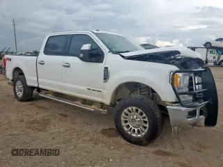 2017 Ford F-250 Lariat with VIN 1FT7W2BT8HED31603, listed as a Copart auction lot 62475025 with 105,293 mi miles and Salvage title. Bid and sale history available at DreamBid. Image 4.