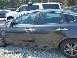 2016 Kia Optima LX Turbo with VIN 5XXGT4L10GG004351, listed as a IAAI auction lot 40053290 with 85,480 mi miles. Bid and sale history available at carsss.com. Image 14.