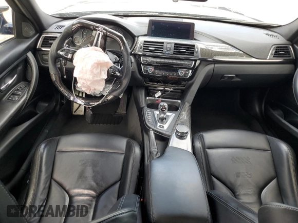 2018 BMW M3 z VIN WBS8M9C59J5J79848, wystawiony jako Copart lot #57026165 z przebiegiem Nie podano mil oraz Szkoda całkowita • Salvage title. Historia ofert i sprzedaży dostępna na DreamBid. Obrazek 8.