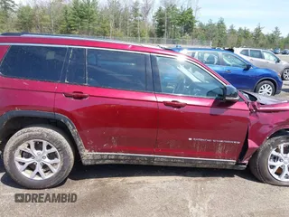 2022 Jeep Grand Cherokee Limited z VIN 1C4RJKBG3N8627259, wystawiony jako IAAI lot #42172872 z przebiegiem 31 822 mil mil oraz . Historia ofert i sprzedaży dostępna na DreamBid. Obrazek 14.