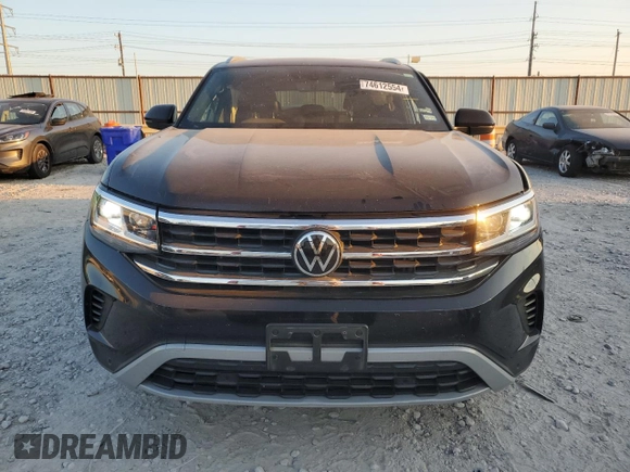 2022 Volkswagen Atlas SE with VIN 1V2JC2CA0NC224224, listed as a Copart auction lot 74612554 with 49,249 mi miles and Salvage title. Bid and sale history available at DreamBid. Image 5.