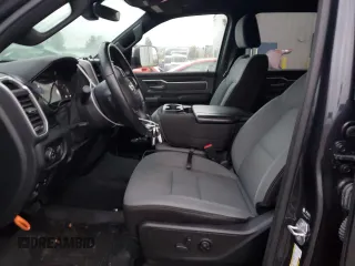 2021 Ram 1500 Big Horn z VIN 1C6RREFM9MN712074, wystawiony jako Copart lot #87685655 z przebiegiem 33 312 mil mil oraz Szkoda całkowita • Salvage title. Historia ofert i sprzedaży dostępna na DreamBid. Obrazek 7.