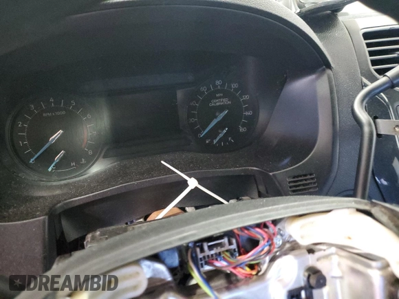 2019 Ford Police Interceptor Utility z VIN 1FM5K8AR9KGB23653, wystawiony jako Copart lot #58393095 z przebiegiem Nie podano mil oraz Tytuł czysty. Historia ofert i sprzedaży dostępna na DreamBid. Obrazek 9.