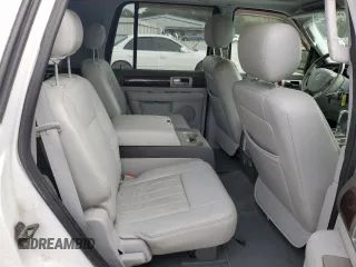 2005 Lincoln Navigator Luxury with VIN 5LMFU27525LJ24507, listed as a Copart auction lot 85340054 with 0 mi miles and Non Repairable. Bid and sale history available at carsss.com. Image 11.