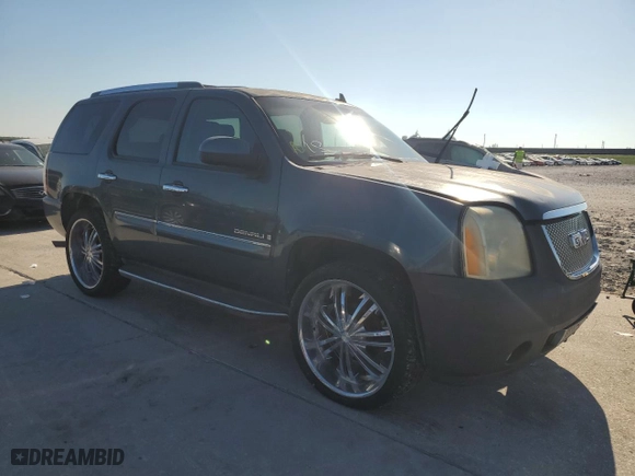 2007 GMC Yukon Denali with VIN 1GKFK63897J245381, listed as a Copart auction lot 73537924 with 0 mi miles and Salvage Title. Bid and sale history available at carsss.com. Image 4.