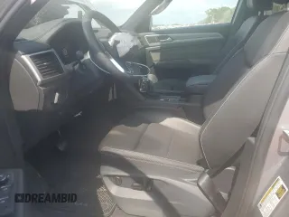 2023 Volkswagen Atlas SE z VIN 1V2WC2CA3PC219429, wystawiony jako Copart lot #54626654 z przebiegiem 12 371 mil mil oraz . Historia ofert i sprzedaży dostępna na DreamBid. Obrazek 7.