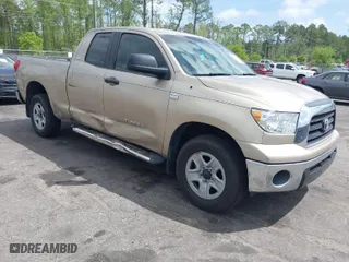 2007 Toyota Tundra SR5 with VIN 5TBBT54167S452826, listed as a IAAI auction lot 41956464 with 231,437 mi miles. Bid and sale history available at carsss.com. Image 1.