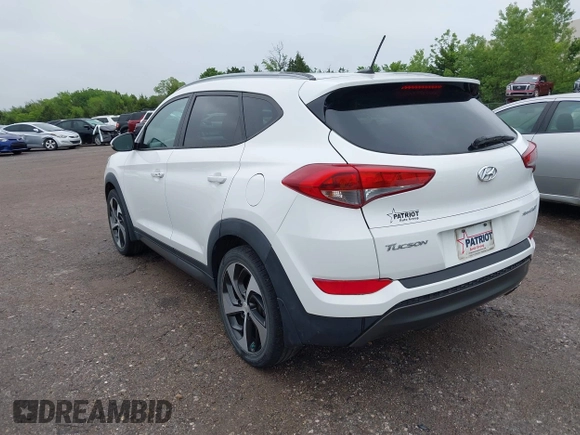 2016 Hyundai Tucson Limited with VIN KM8J33A23GU215481, listed as a IAAI auction lot 42202341 with 97,693 mi miles. Bid and sale history available at carsss.com. Image 3.